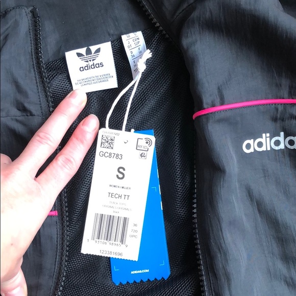 NWT Adidas tech track jacket Black - Picture 2 of 3